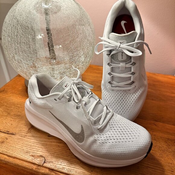 Nike Air Winflo 11 Glitter Swoosh White HQ3467-190 Women's Size 10 - Picture 1 of 11